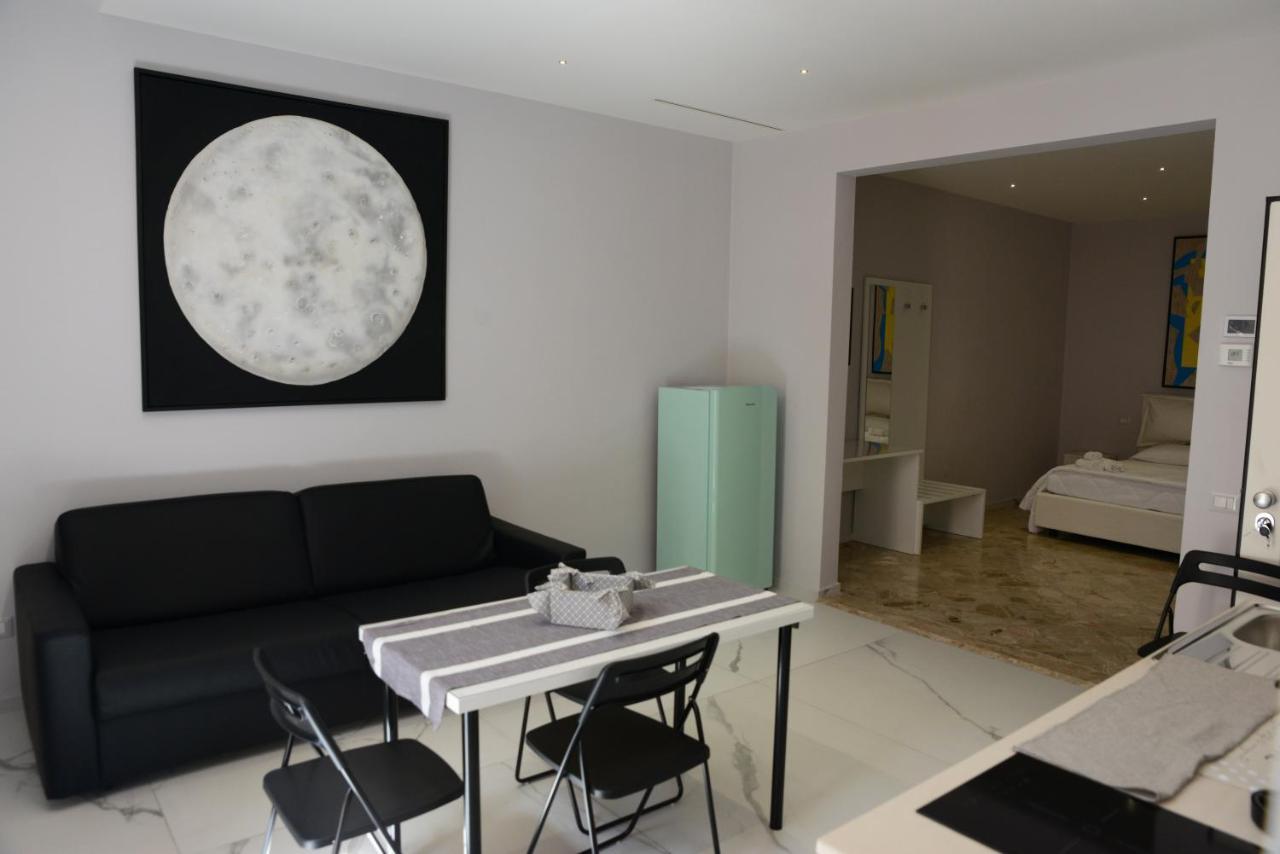 Dimore Pietrapenta Apartments, Suites & Rooms - Via Lucana 223, Via Piave 23, Via Chiancalata 16 Matera Kültér fotó